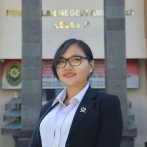 NI KOMANG WIJIATMAWATI, S.H., M.Kn.